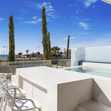 Vivi Homes - Sunrise Pool, Sauna, Gym, Terrace & Sea View 아파트 *