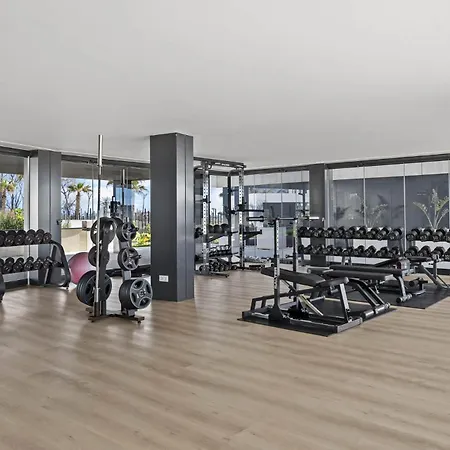 Vivi Homes - Sunrise Pool, Sauna, Gym, Terrace & Sea View 아파트 토레몰리노스